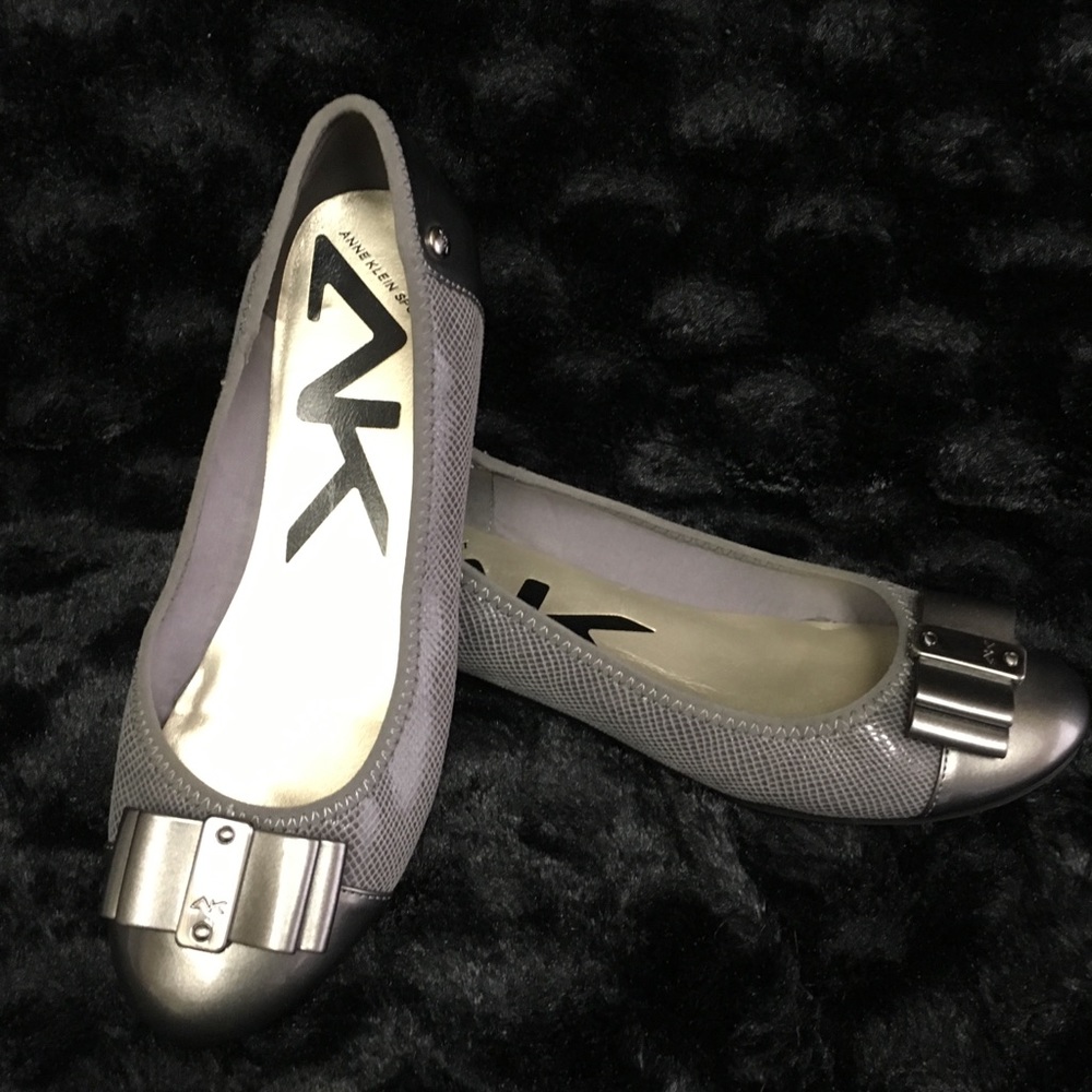 Anne Klein sport flats